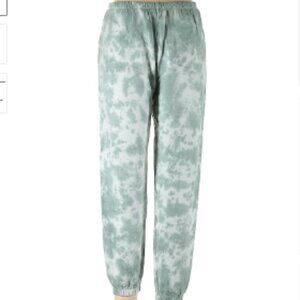 AR-33 Cloud Tie Dye Joggers